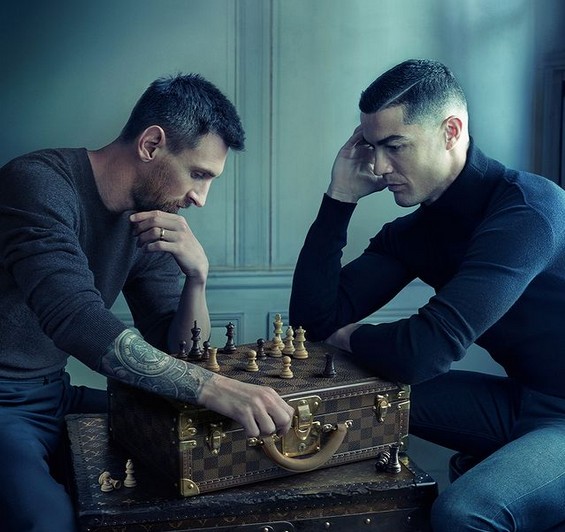 Sah cu Ronaldo si Messi