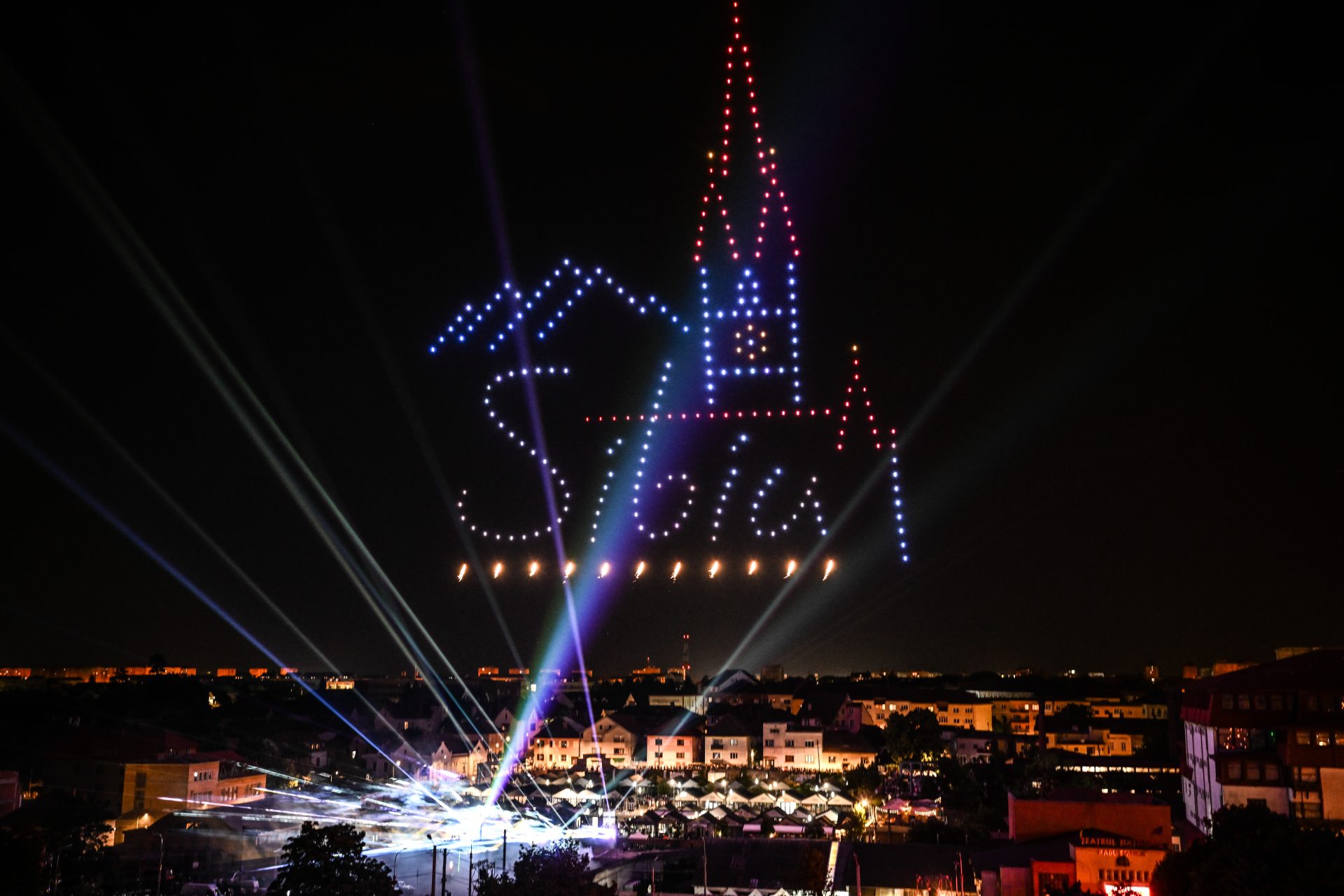 FITS2023 DAY1 Show drone si lasere deschidere FITS30 c Sebastian Marcovici