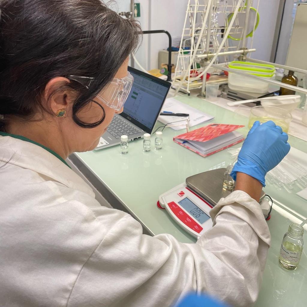 e21992a9 b8d0 4d41 a606 563b4d23fc90