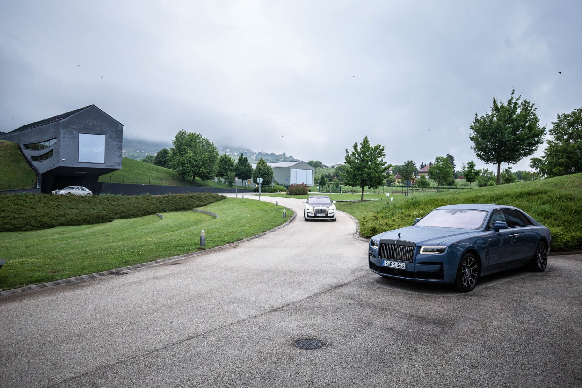 Roll Royce Ghost Amber Roads