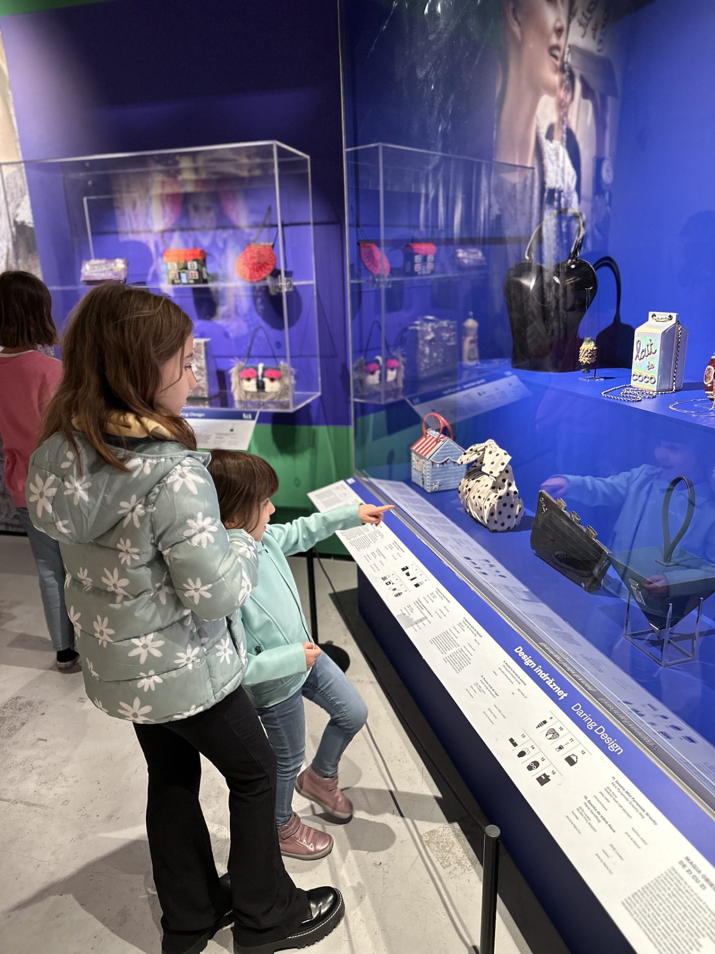 Tur ghidat expozitia BAGS Art Safari