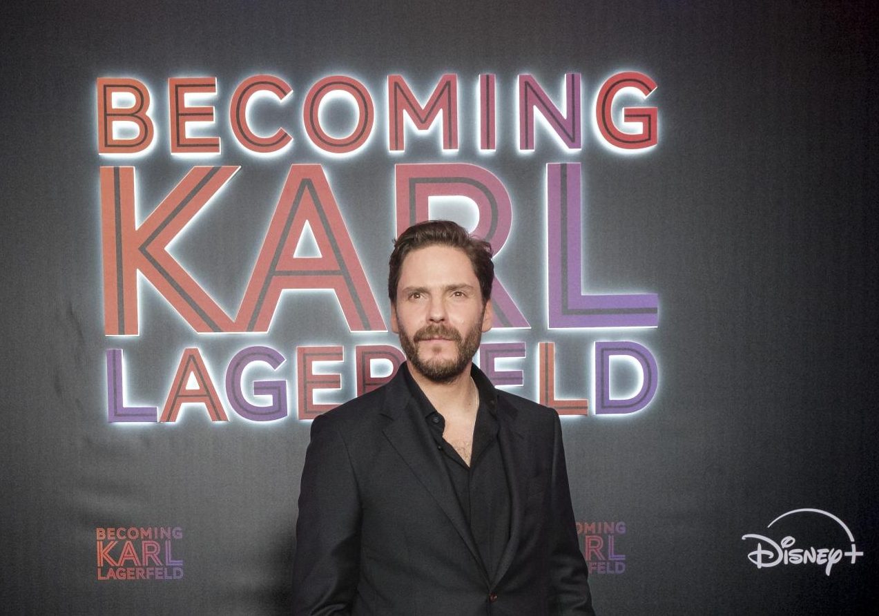 Becoming Karl Lagerfeld Olivier Vigerie Daniel Bruhl 2 e1717671918586