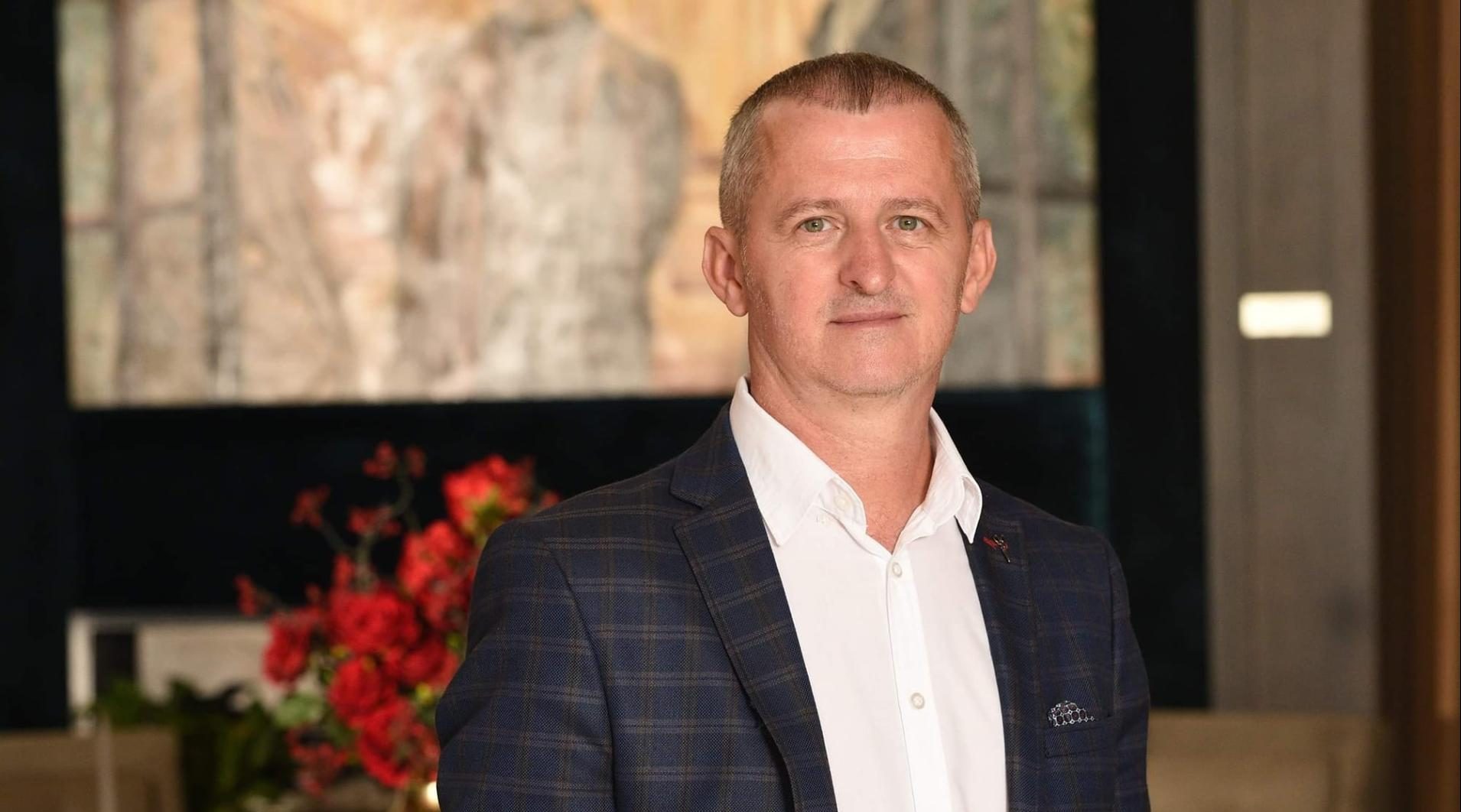 Scriitorul de SF Ovidiu Vitan: „Să aperi folosirea corectă a limbii române este o formă de patriotism”