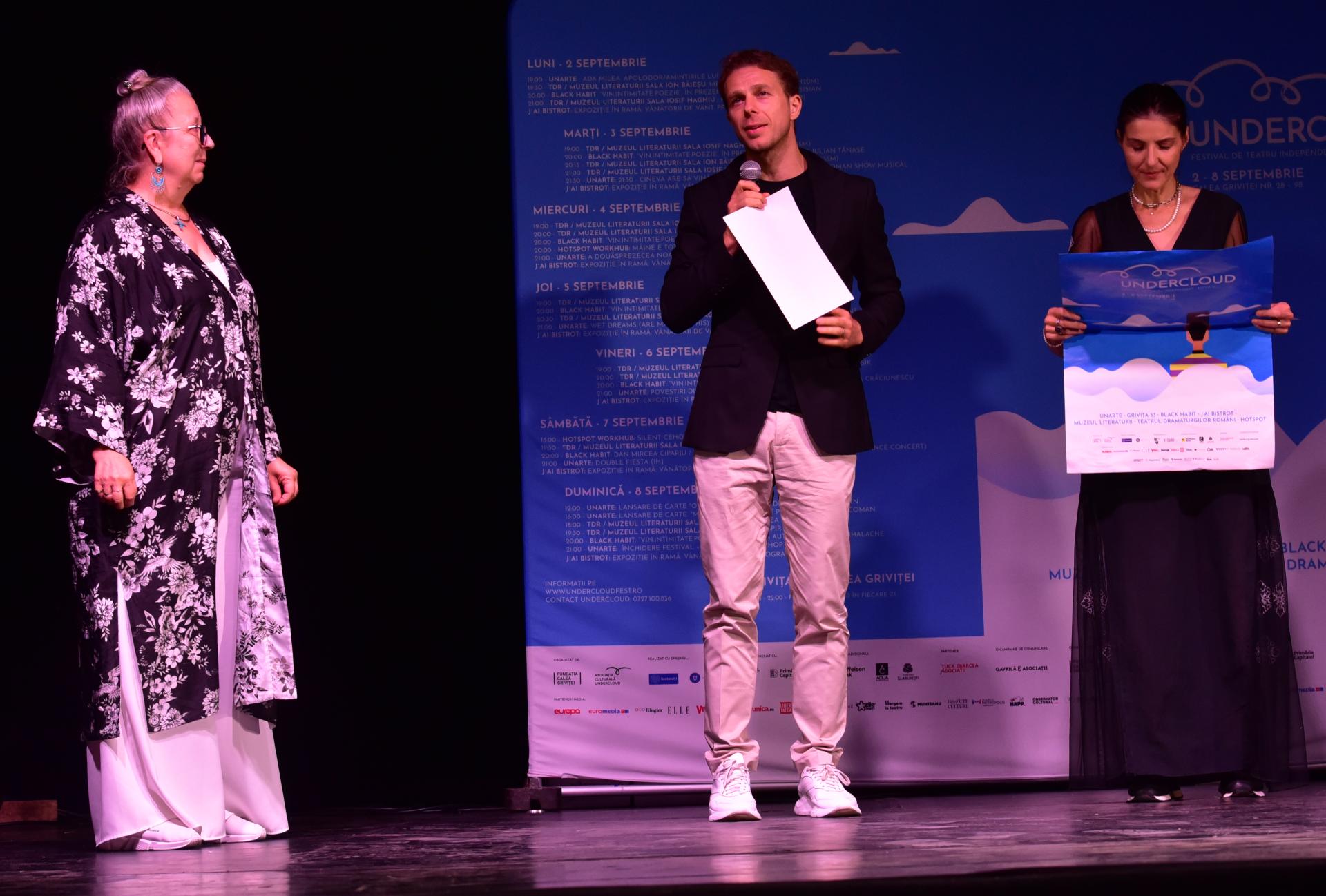 Chris Simion Mercurian pe scena UNDERCLOUD 17