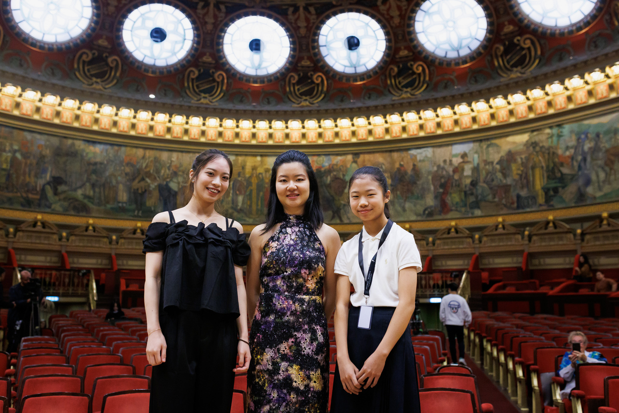 finalistele sectiunii vioara. Concursul Enescu 2024. foto Petrica Tanase