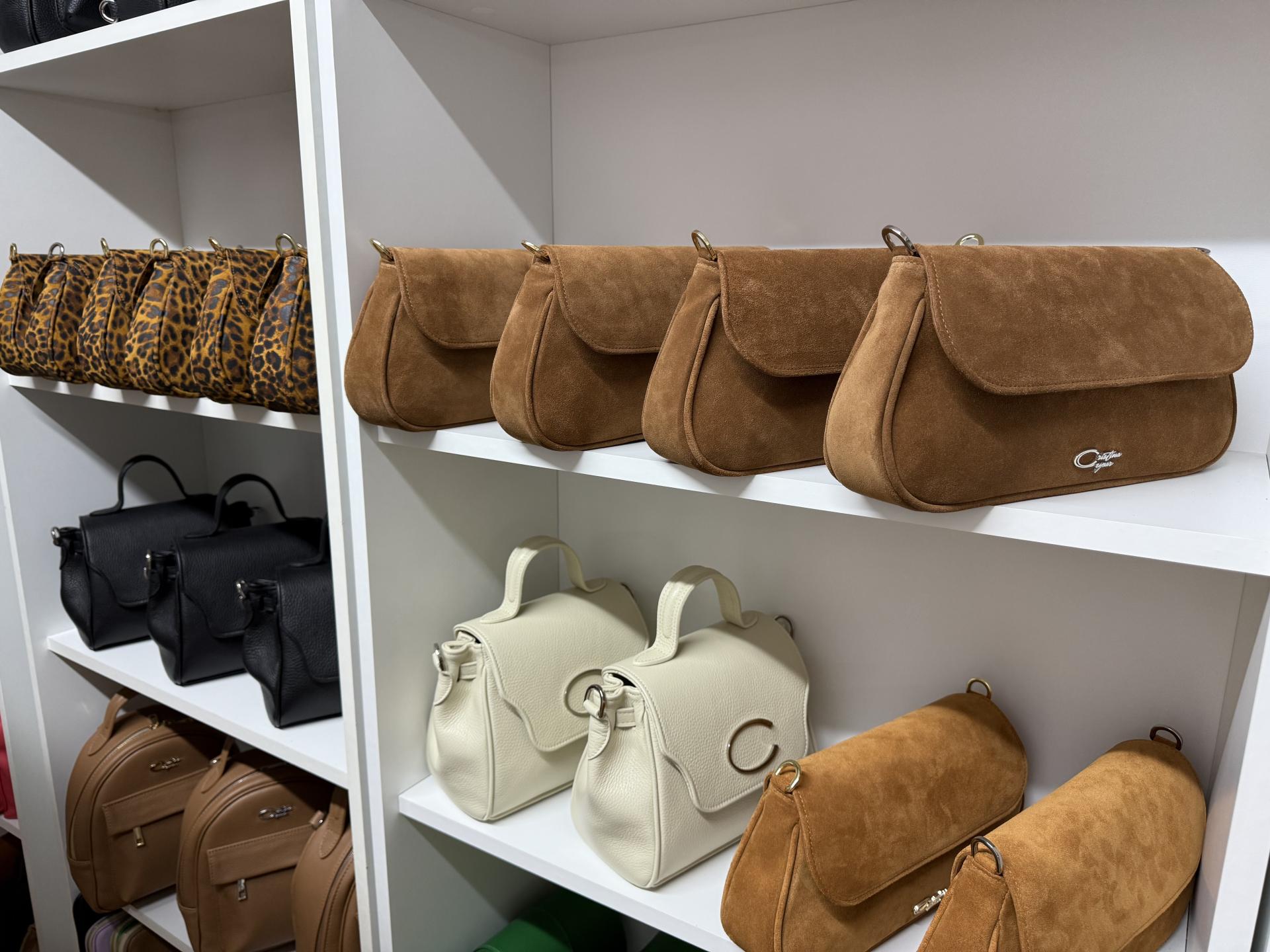 Cristina Cupar, brandul românesc de genți care se definește prin versatilitate