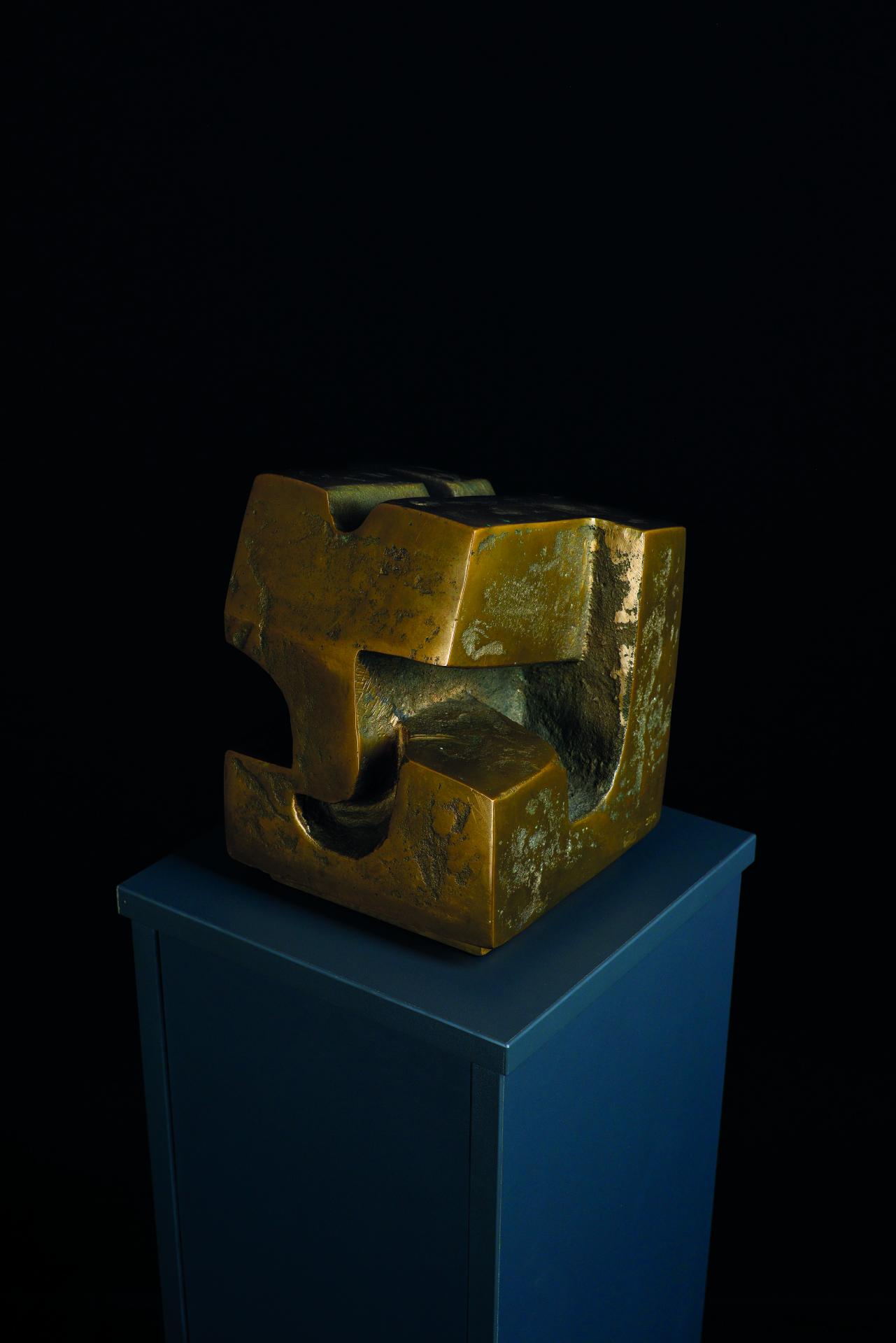 6 Peter Jecza Open Monade 1986 bronze