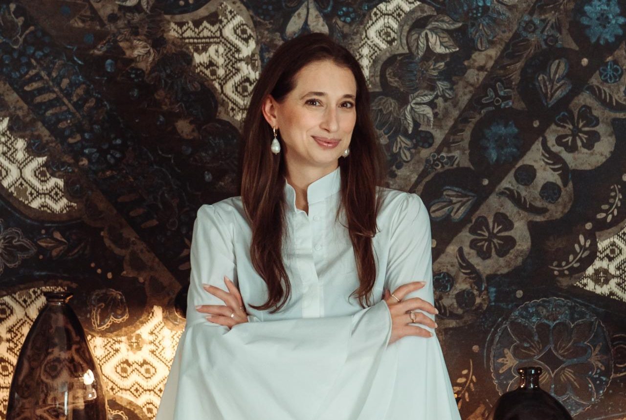 Daniela Olaru și cămășile pentru femeile demiur