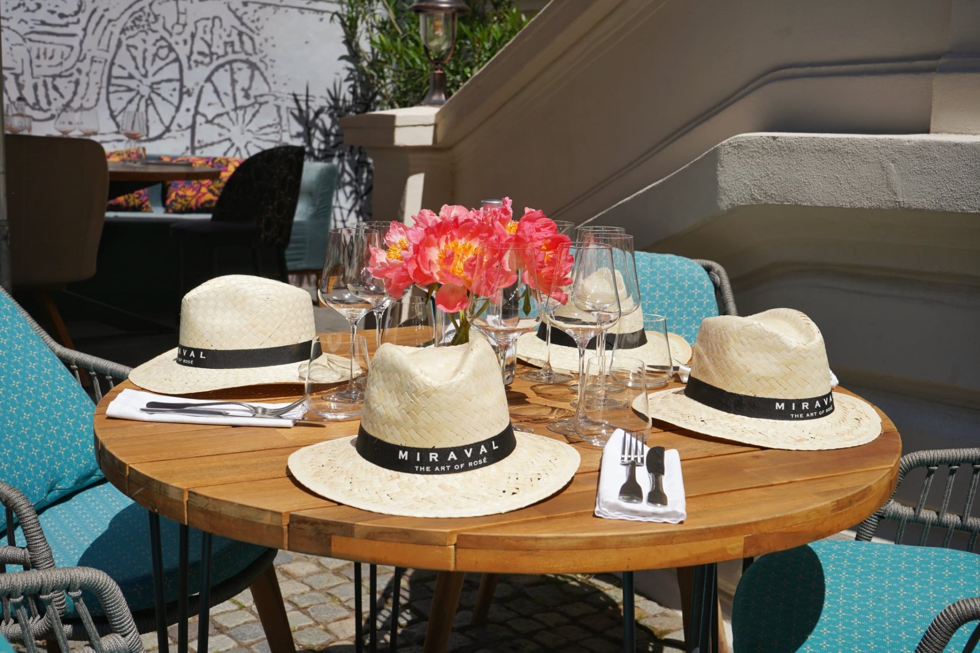 Un prânz la Relais & Châteaux Le Bistrot Français cu Miraval, vinurile care spun povești