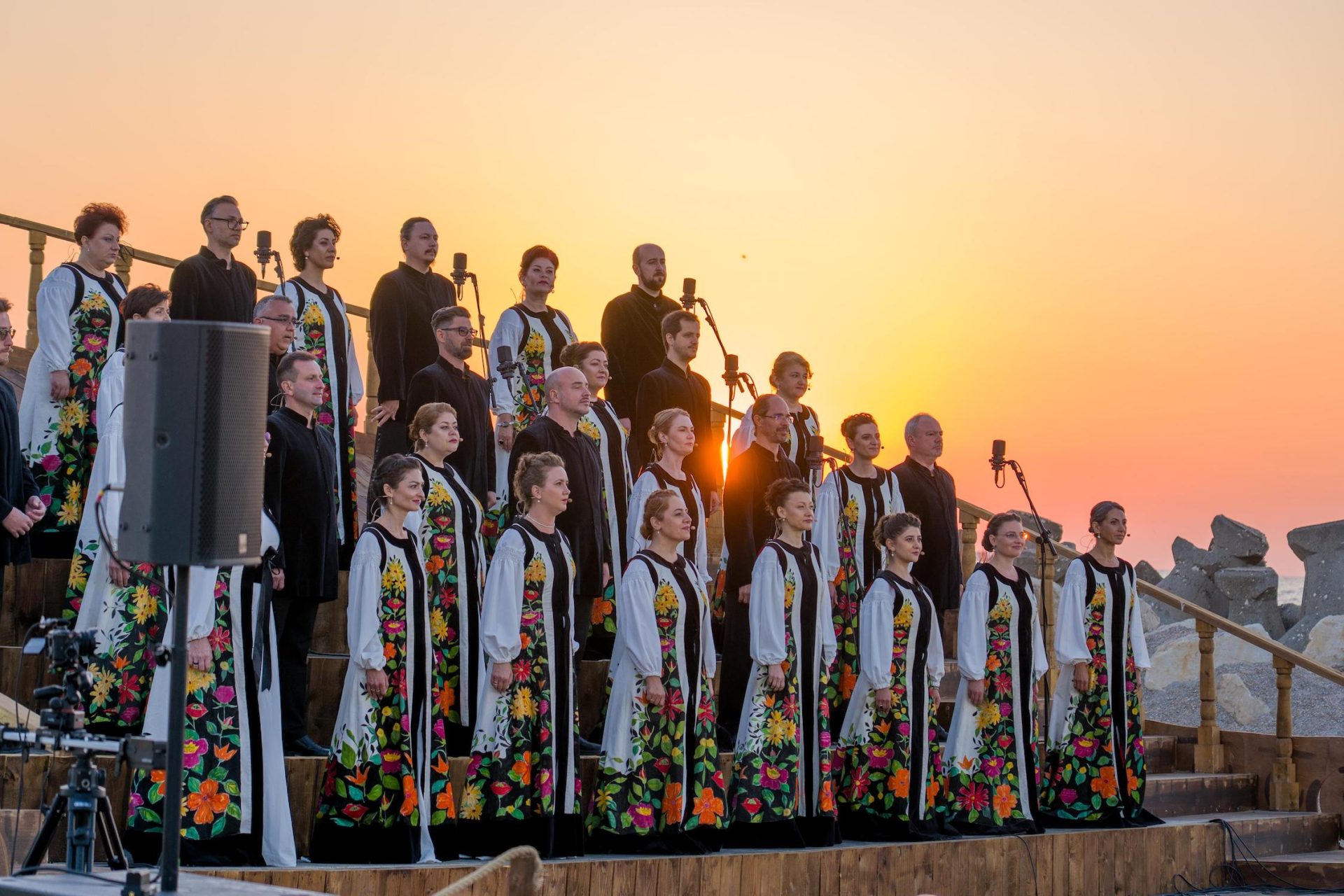 MADRIGAL LA RASARIT 2