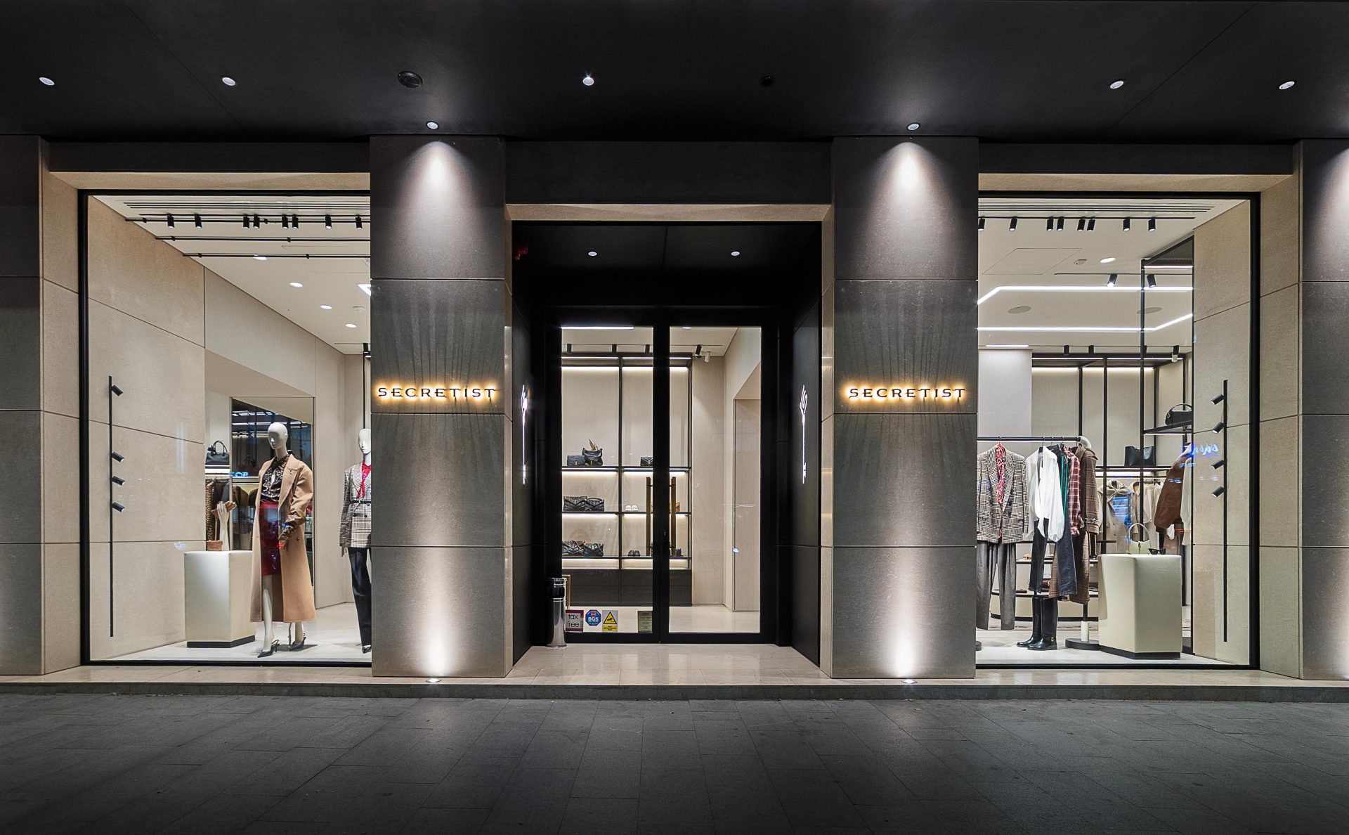 SECRETIST marchează un an de la deschiderea concept store-ului de pe Calea Victoriei: un reper al rafinamentului contemporan și o investiție strategică în piața de lux din România.