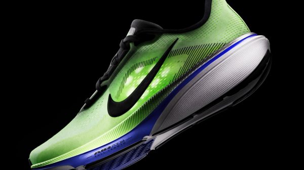 Nike Pegasus 42 M side