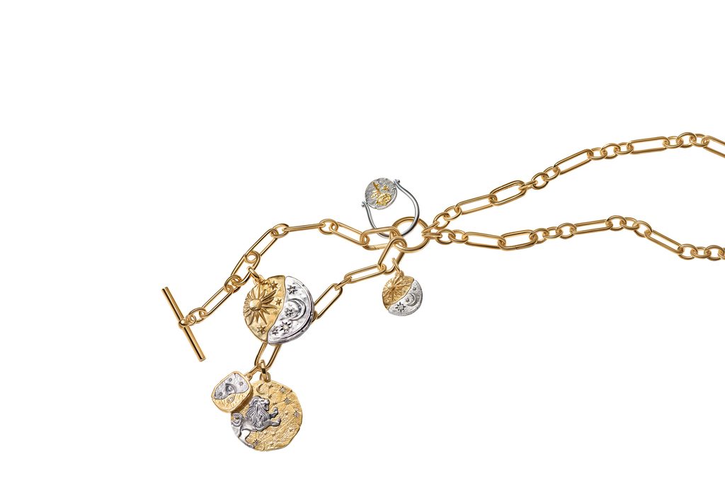 SCRIS ÎN STELE: PANDORA TALISMAN DESCOPERĂ PUTEREA POVEȘTILOR INSPIRATE DE ZODIAC 42 SCRIS ÎN STELE: PANDORA TALISMAN DESCOPERĂ PUTEREA POVEȘTILOR INSPIRATE DE ZODIAC