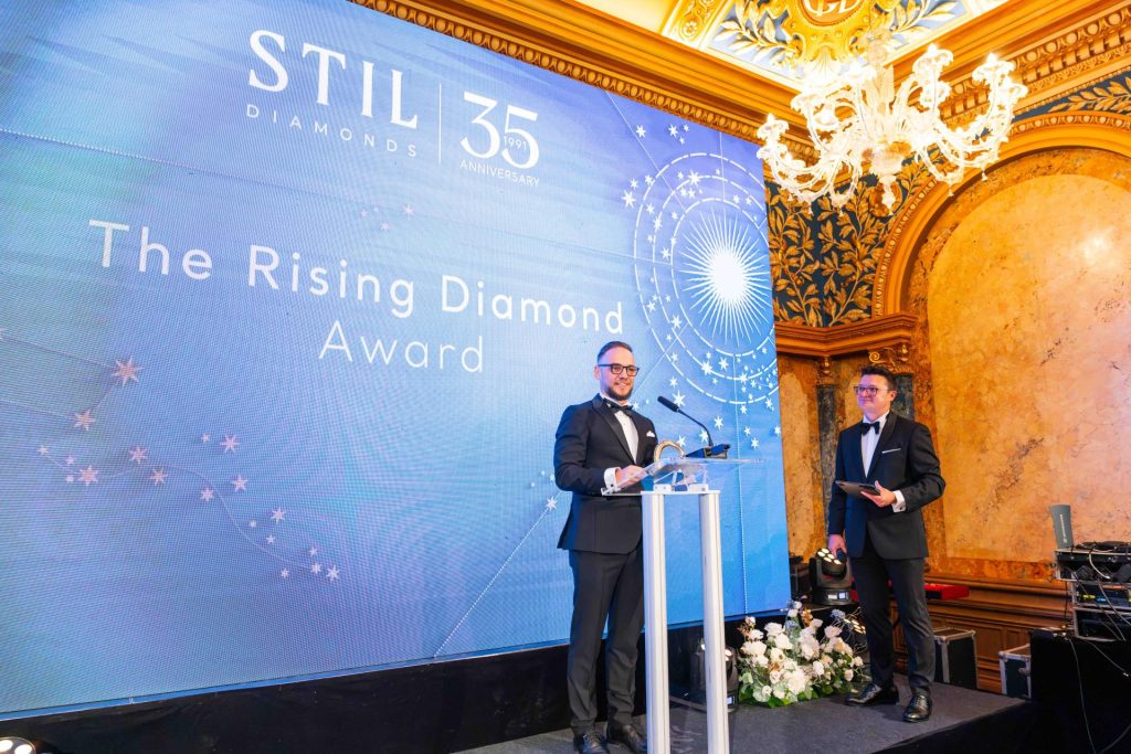STIL Diamonds a celebrat 35 de ani de eleganță, măiestrie și povești care strălucesc 28 STIL Diamonds a celebrat 35 de ani 14
