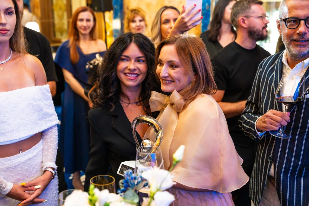 STIL Diamonds a celebrat 35 de ani de eleganță, măiestrie și povești care strălucesc 29 STIL Diamonds a celebrat 35 de ani 16