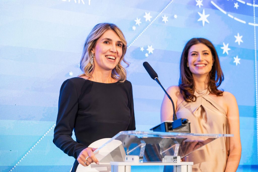 STIL Diamonds a celebrat 35 de ani de eleganță, măiestrie și povești care strălucesc 16 STIL Diamonds a celebrat 35 de ani 18