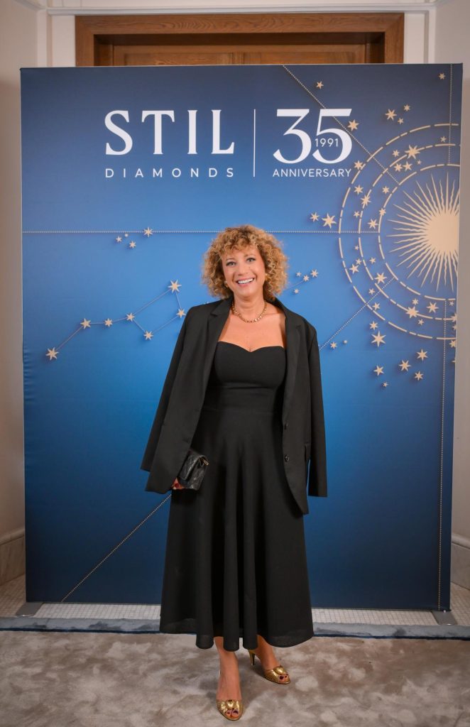 STIL Diamonds a celebrat 35 de ani de eleganță, măiestrie și povești care strălucesc 19 STIL Diamonds a celebrat 35 de ani 41