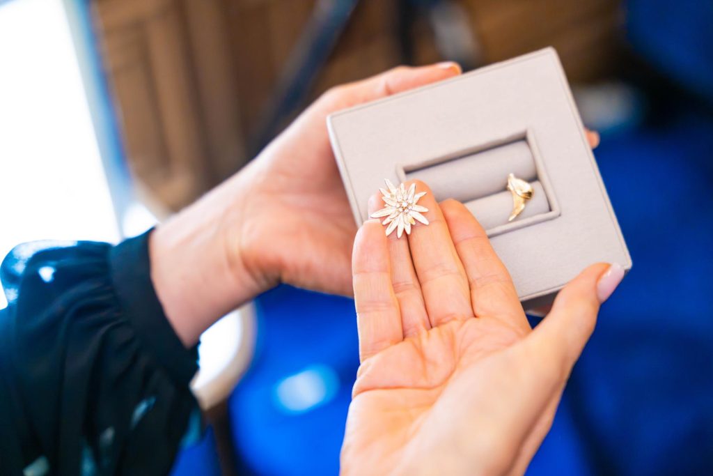 STIL Diamonds a celebrat 35 de ani de eleganță, măiestrie și povești care strălucesc 25 STIL Diamonds a celebrat 35 de ani 6