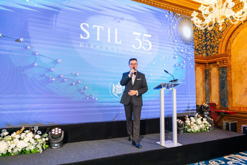 STIL Diamonds a celebrat 35 de ani de eleganță, măiestrie și povești care strălucesc 26 STIL Diamonds a celebrat 35 de ani 7